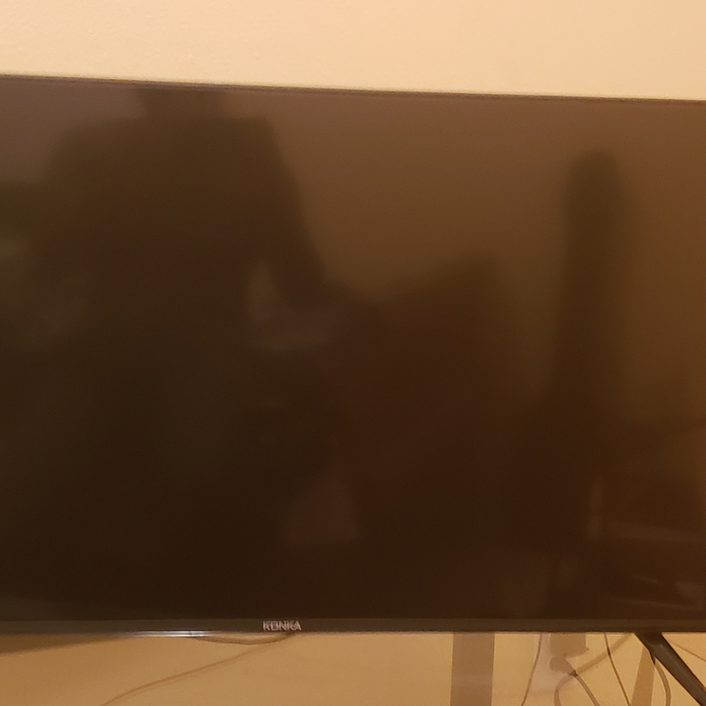 TV - Picture 2 of 3